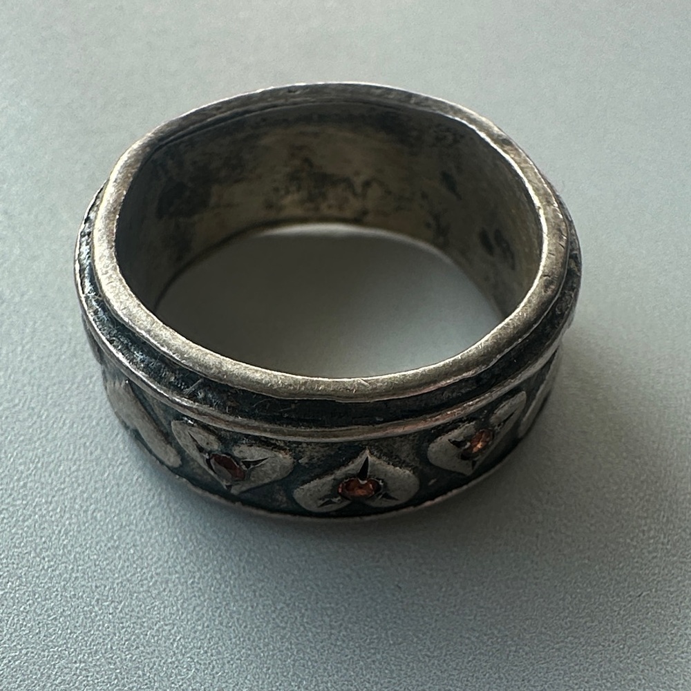 Sundance Sterling Silver Band Ring with Garnet-Accent Floral Motif - Silver
